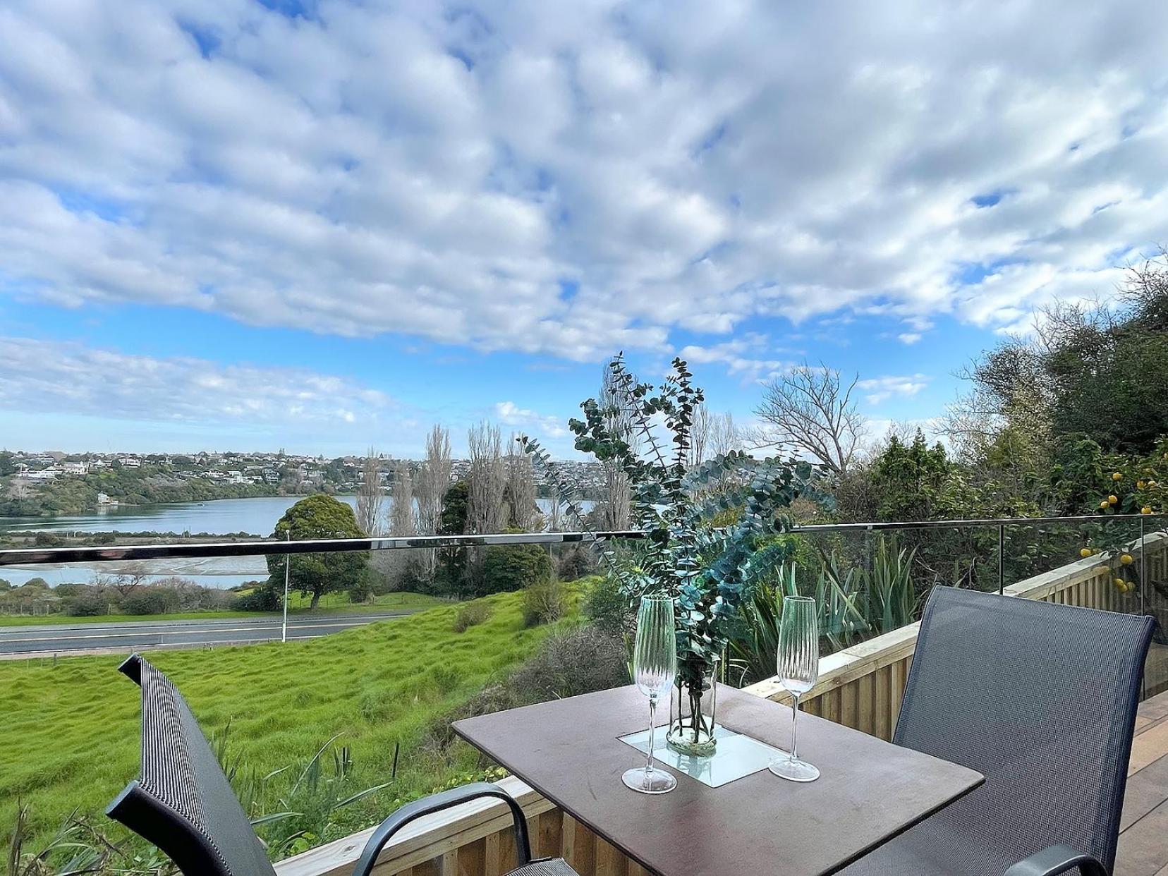 Basin View Villa Auckland Exterior photo